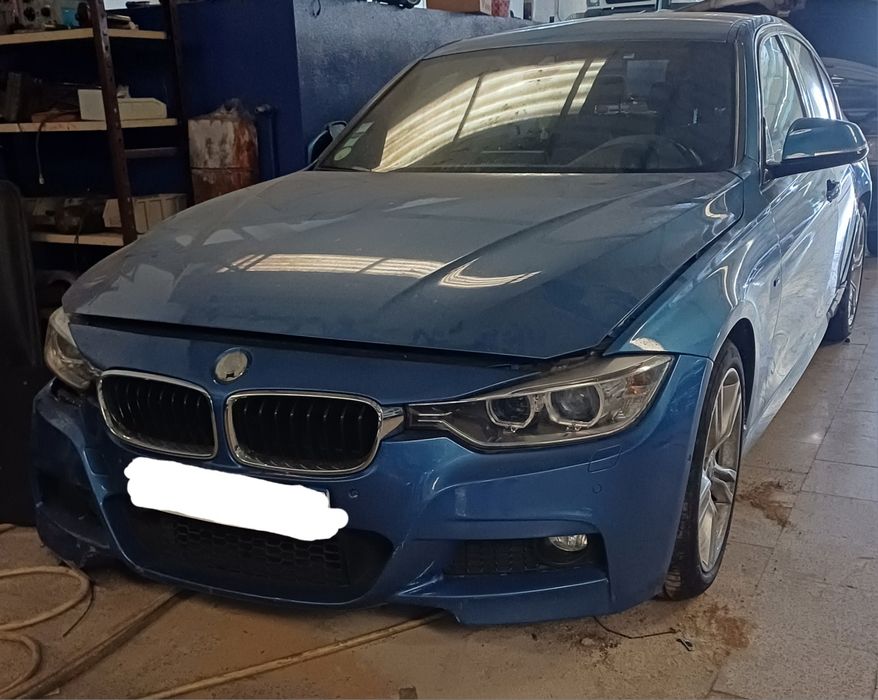 BMW 320d F30 pack M para peças