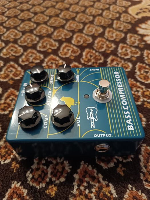 Efekt do basu Bass compressor