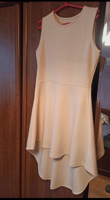 Sukienka tył przedłużony letnia asymetryczna