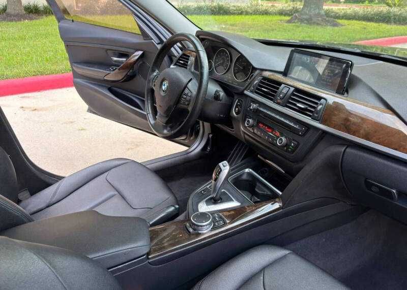 2015 BMW 3 Series 320i
