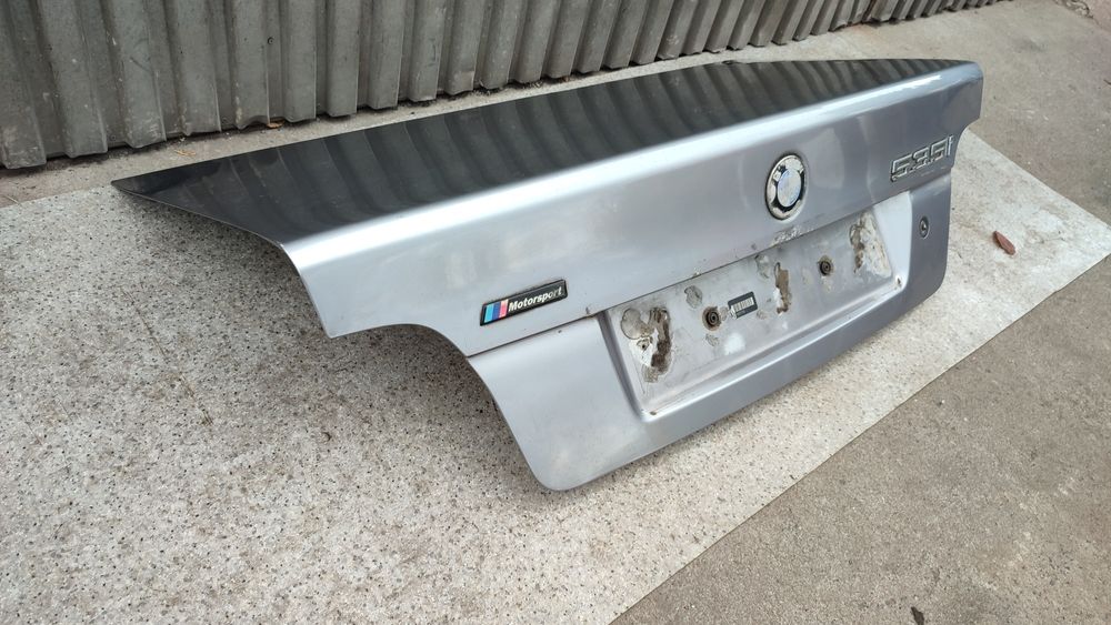 BMW E39 sedan klapa bagażnika tył tylna