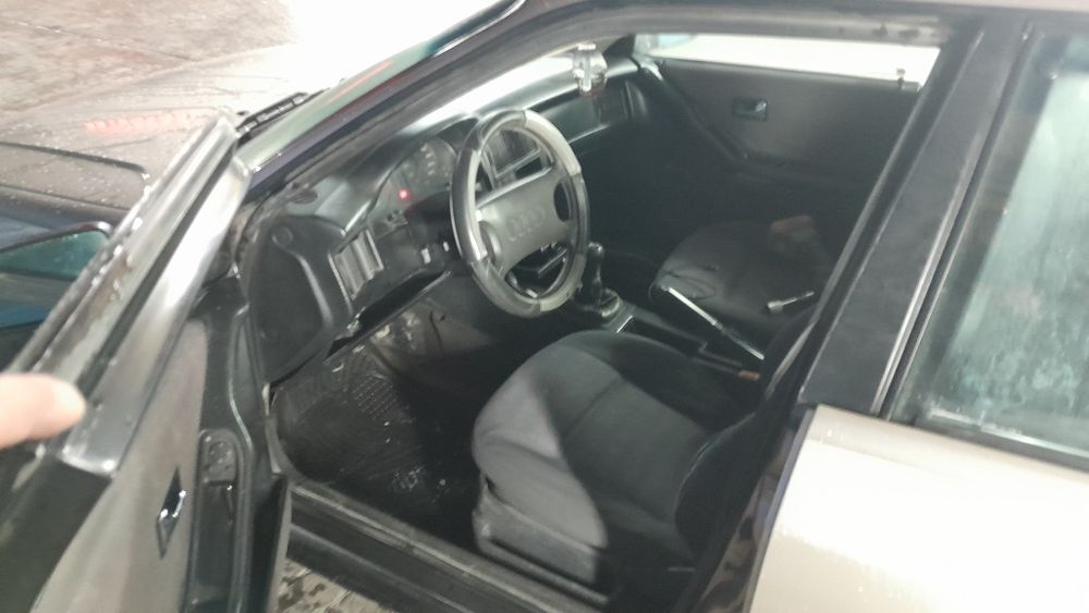 Продам ауди 80б3 1,8 газ бензин