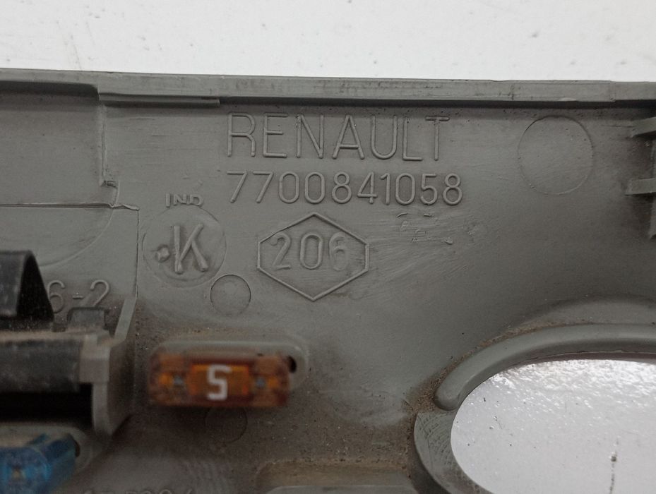 Tampa - renault megane scenic (ja0/1_) | 96 - 01