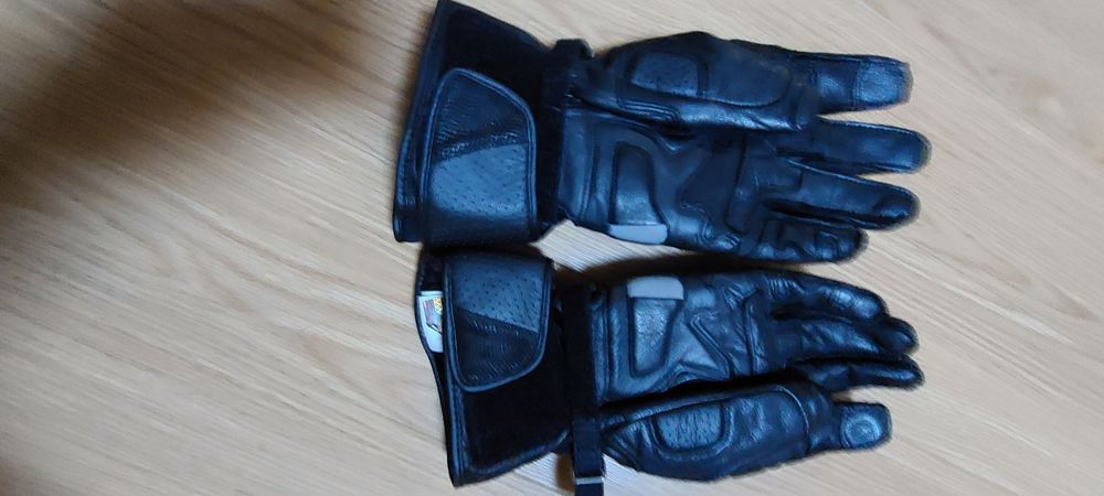 Luvas Dainese novas