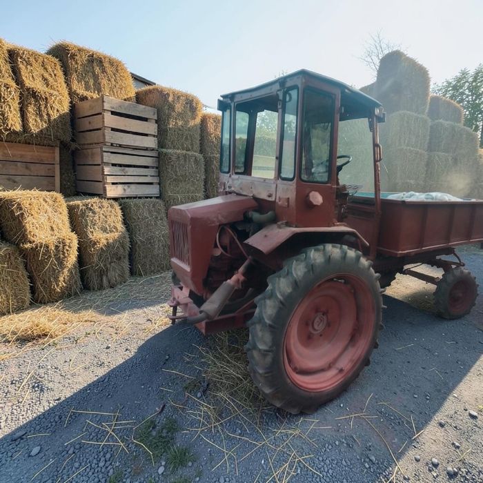 Продам тракторець  т16