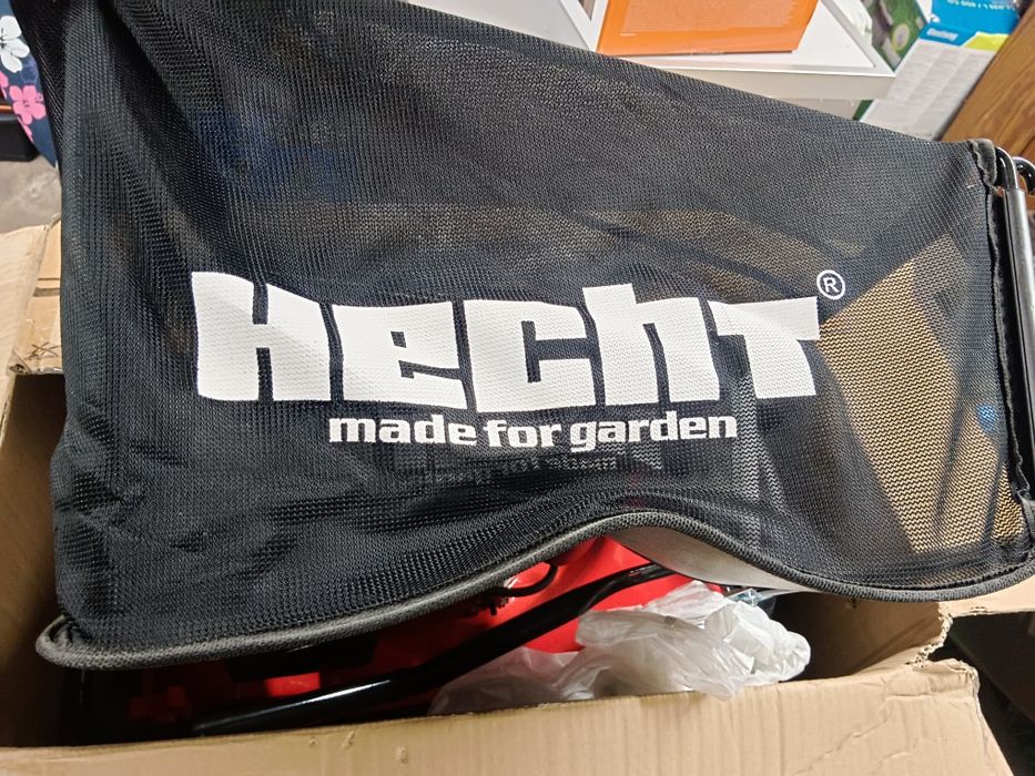 KOSIARKA Spalinowa do trawy HECHT 4042 LEKKA MOCNA  szerokość 41cm