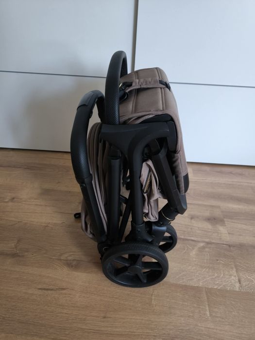 Future Design X-Ray Pro Wózek Spacerowy Caffee Latte