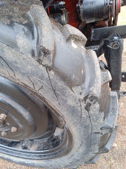 Продам трактор Т-16 .