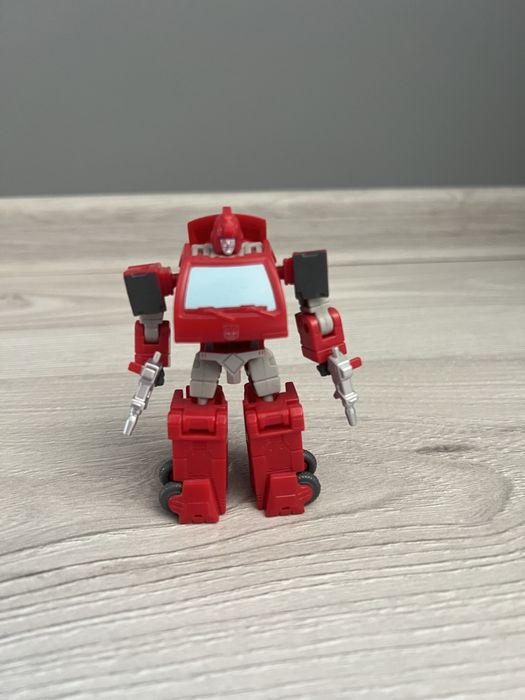 Transformers Studio series Core class ironhide