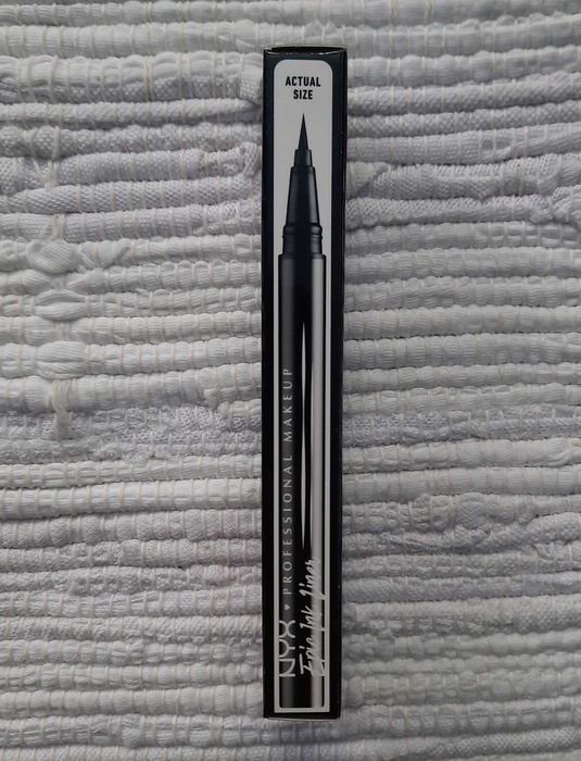 NYX Professional Makeup Epic eyeliner super cienki czarny 01, 1 ml
