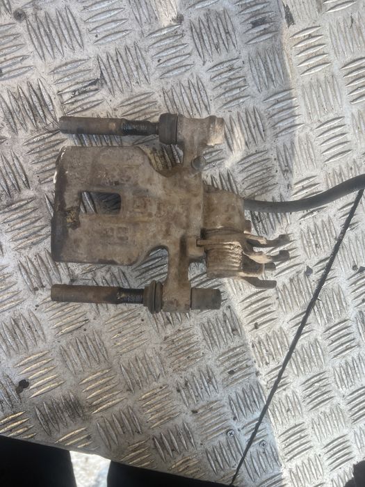 Суппорт задний мазда 626 год 86 mazda gc