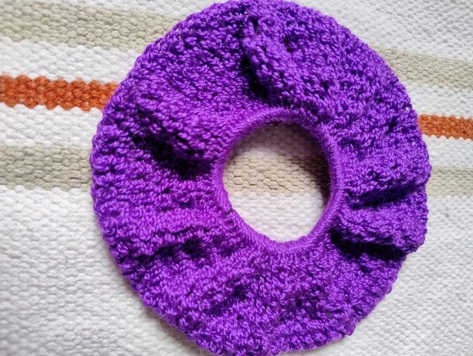 Gumki do włosów  robione na szydełku