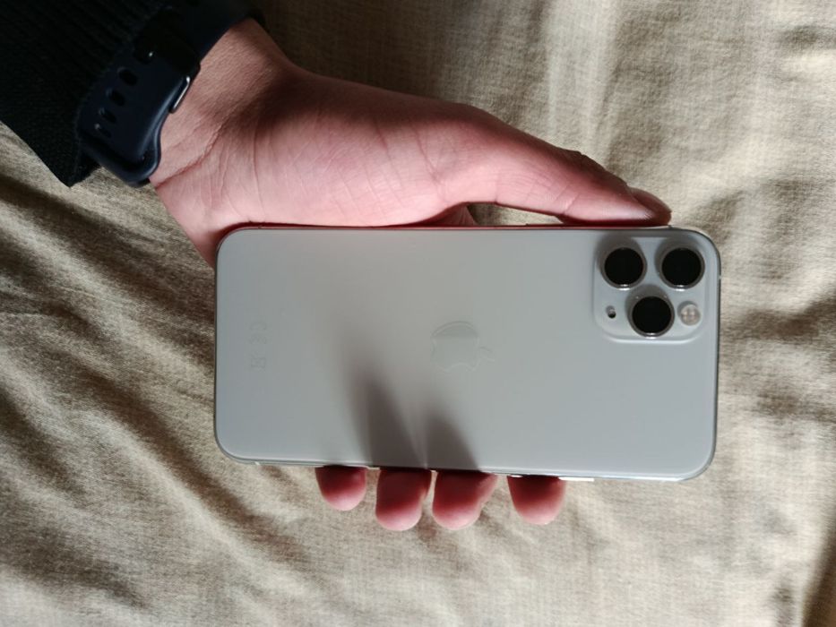 iphone 11 pro в хорошем состоянии