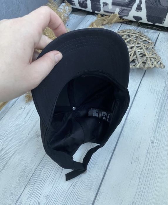 Нова спортивна кепка від H&M MOVA , one size