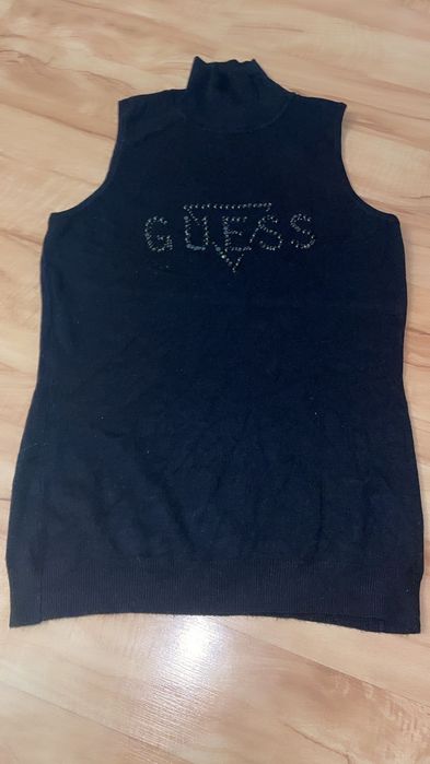 Czarny Półgolfik Guess