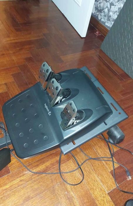 G29 Logitech + Shifter + Mount64585896334209121