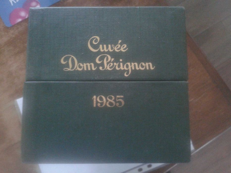 Puste pudełko po szampanie Cuvee Dom Perignon 1985  vintage