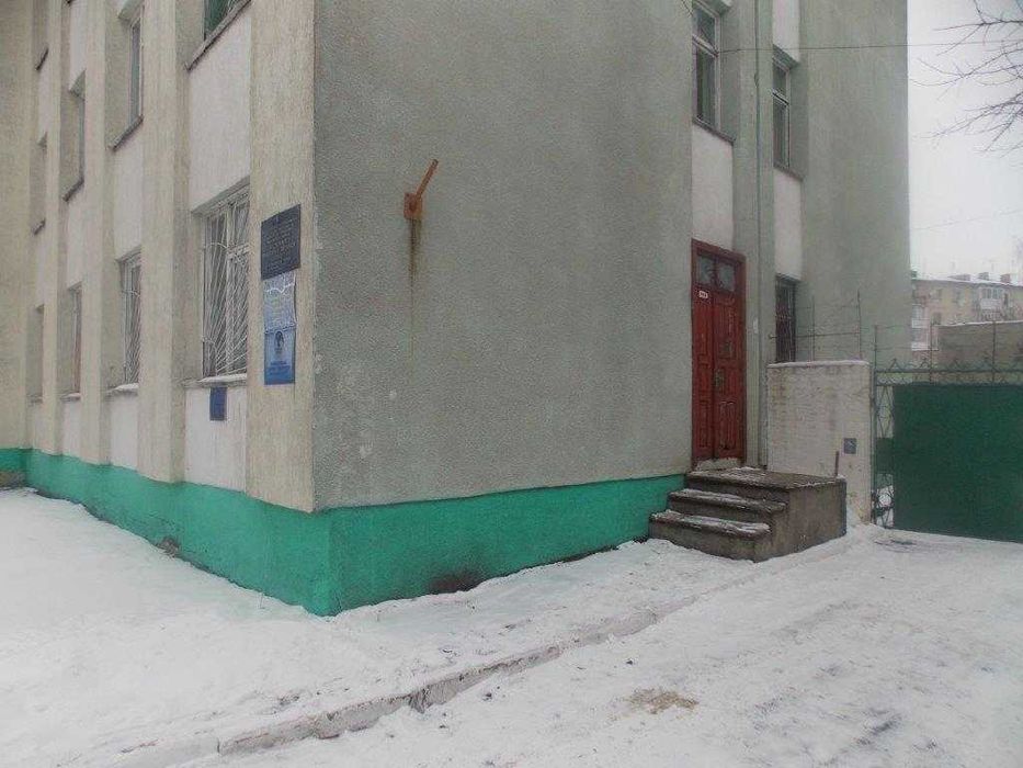 Нежитлові будівлі - м. Радивилів, Рівненська обл.