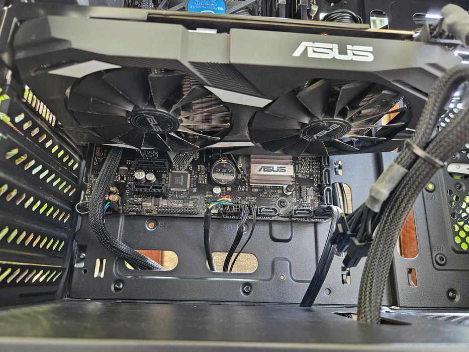 Komputer do biura i gier x-kom / i5-9400F / RX 580 / 16GB / ASUS B360M-A / SSD+HDD / Win11