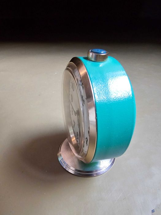 Механічний Годинник будильник (Слава.) 11 каменів часы Slava 5671 СССР