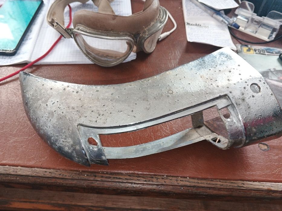 ГАЗ-21 Волга Звезда решётка радиатора ,корпус подфарника.