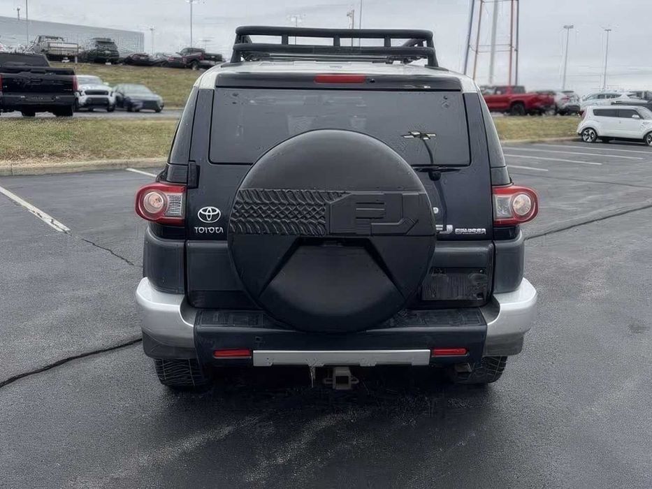 Toyota FJ Cruiser      2014