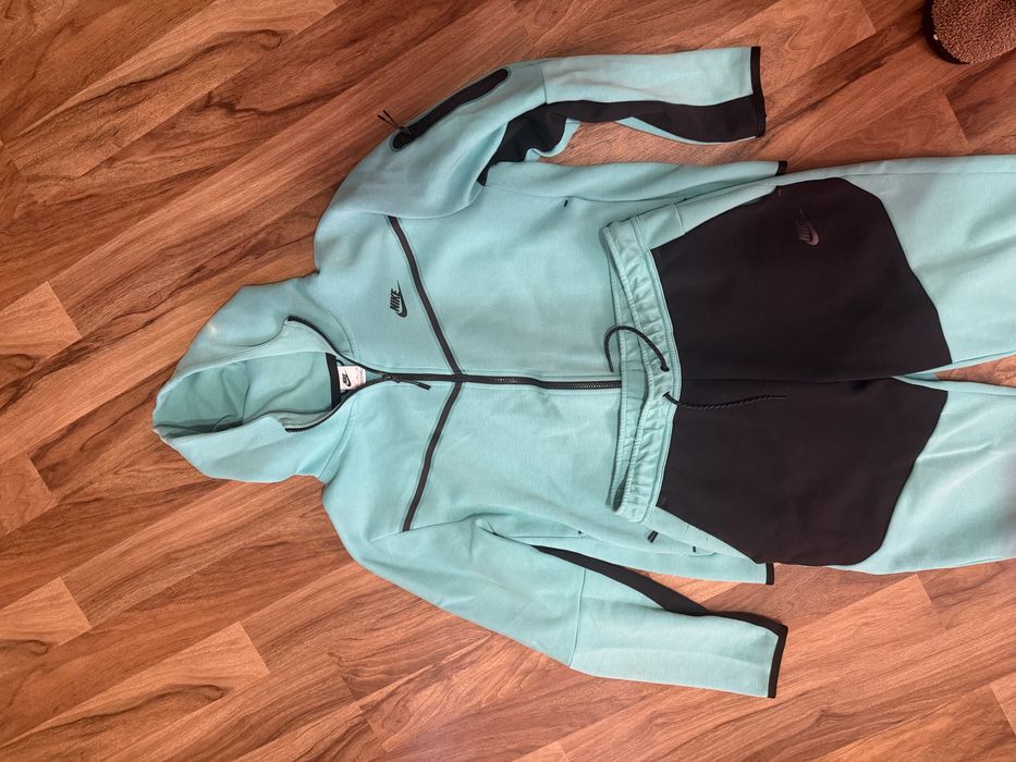 Оригінал Nike Tech Fleece L