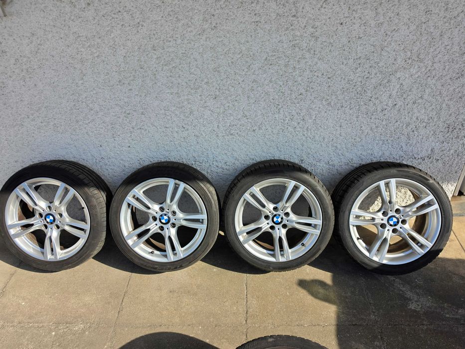 Jantes BMW 18" Pack M com Pneus 225.45.18 + 255.40.18