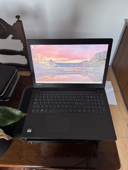 Lenovo Ideapad 320 - Portátil