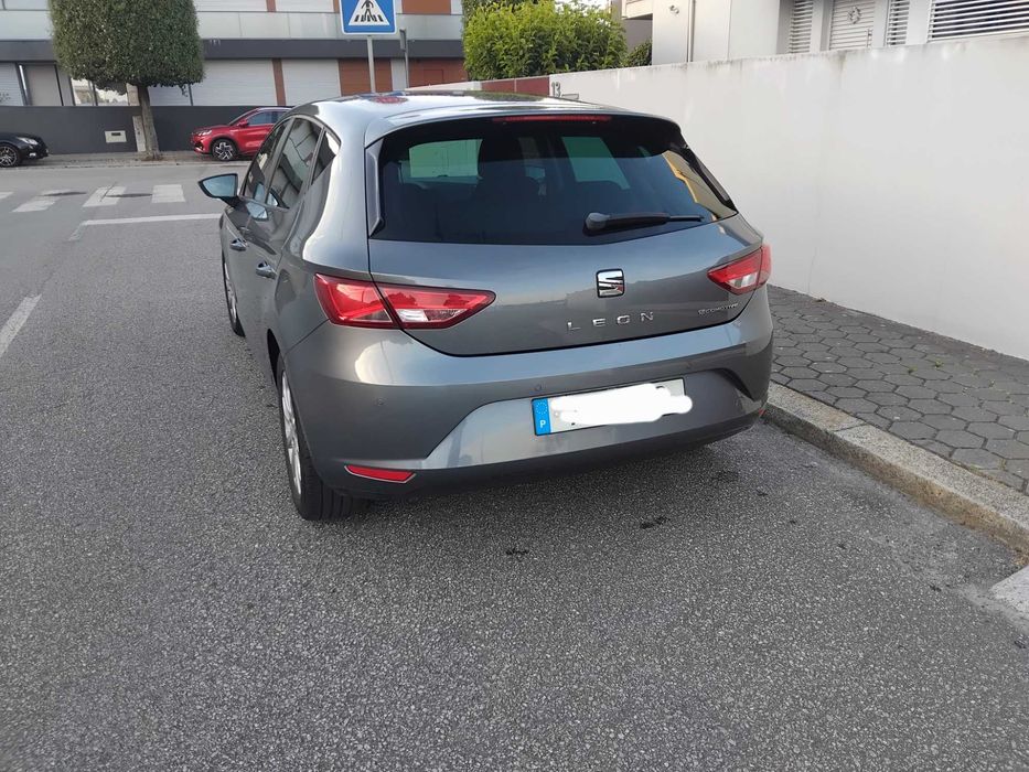 Seat leon 1.6 tdi 110cv caixa de 6 velocidades versao ecomotive