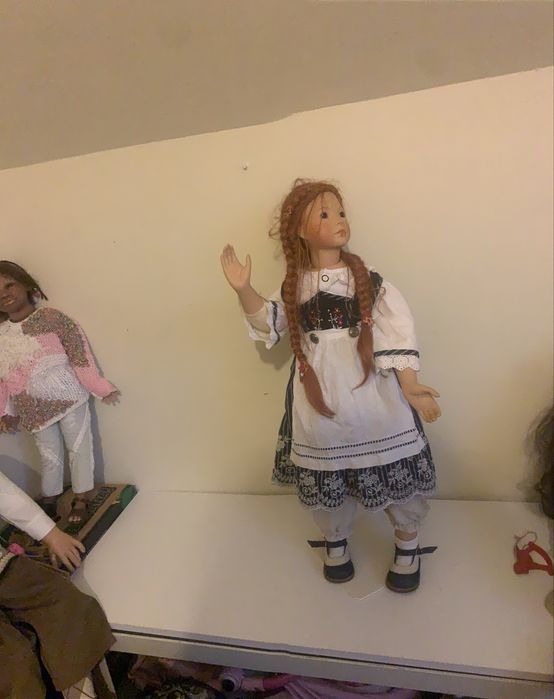 Lalka porcelanowa Alexa Linda Mason 78
