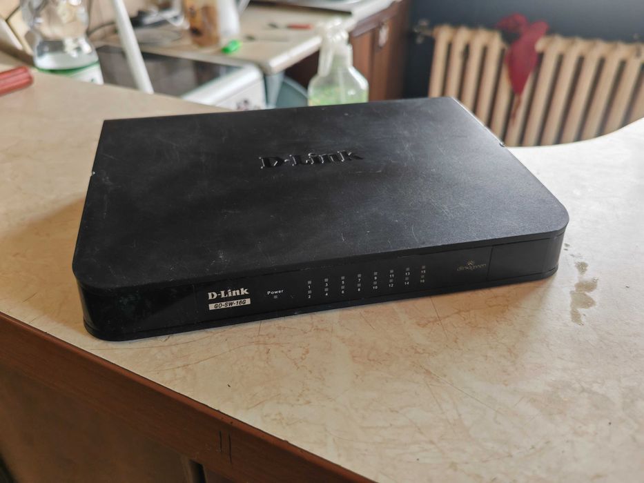 D-Link 24-Port GIGABIT EASY DESKTOP SWITCH (GO-SW-24G/E) gigabitowy switch przelacznik Krakow 24 lan