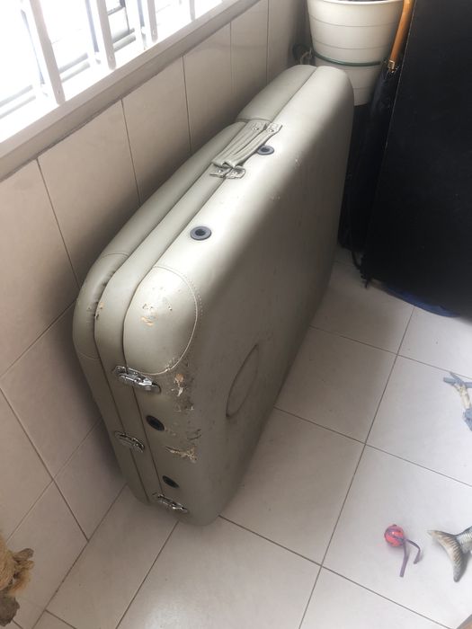 Marquesa portátil de massagem