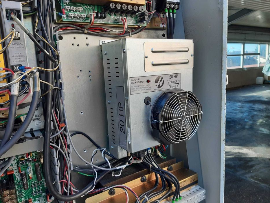 Haas VF5 / Mikron VCE1250   5-osi