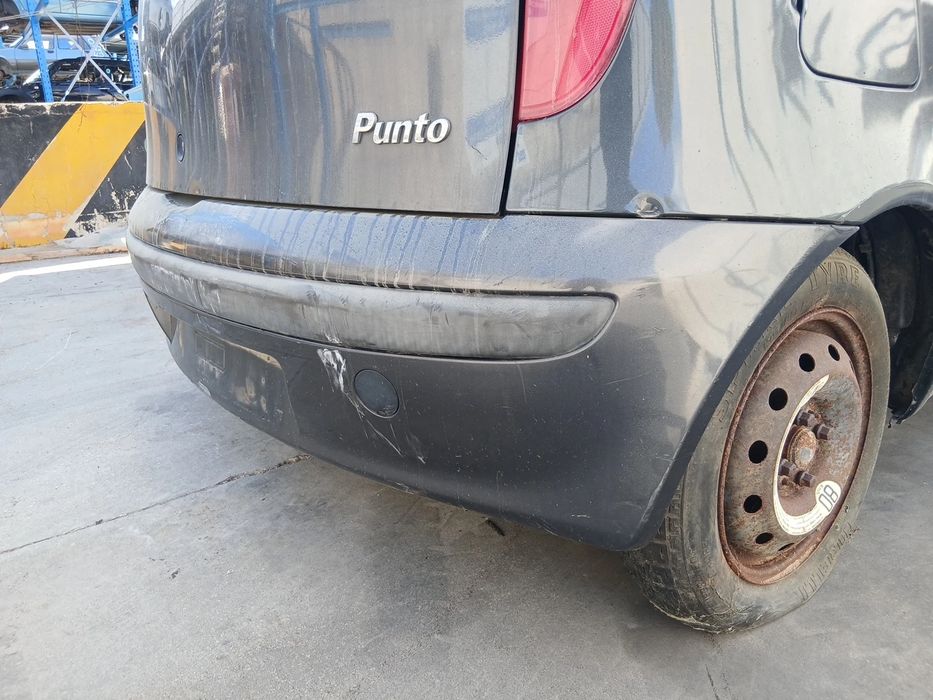 Pára-choques trás FIAT Punto (188_)