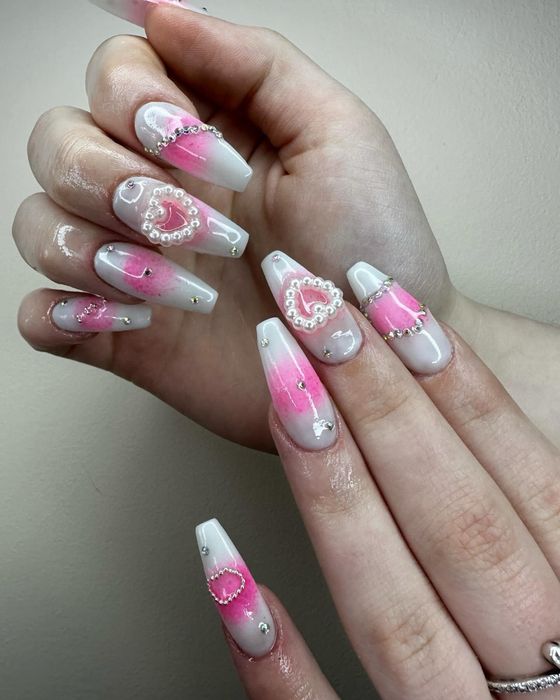 Манікюр, нарощення, педикюр парафінотерапія рук стрий