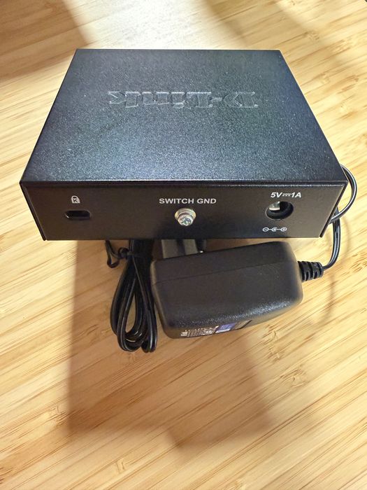 Switch D-Link DGS-105