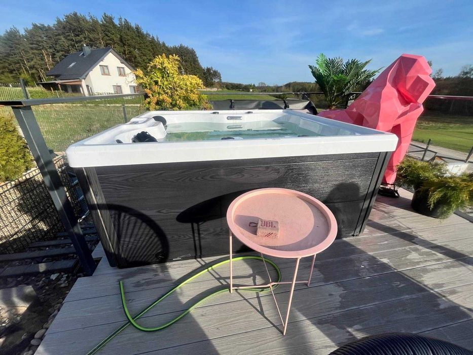 Jacuzzi zewnętrzne balia ogrodowa wanna spa ogrodowe