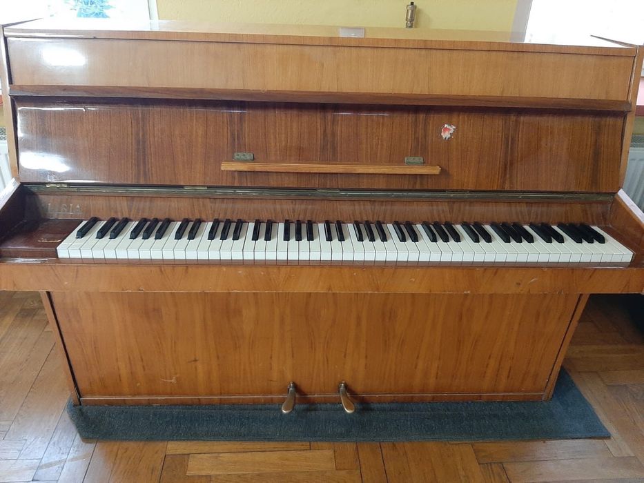 Pianino Calisia używane