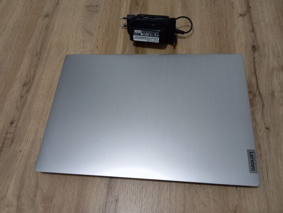 Lenovo IdeaPad 3 15IIL05, 15.6", i5-1035G1, 8GB RAM, 512SSD