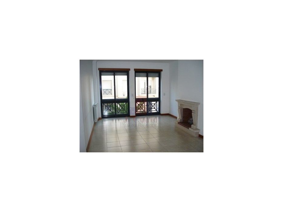 Apartamento c/ espaço de estacionamento