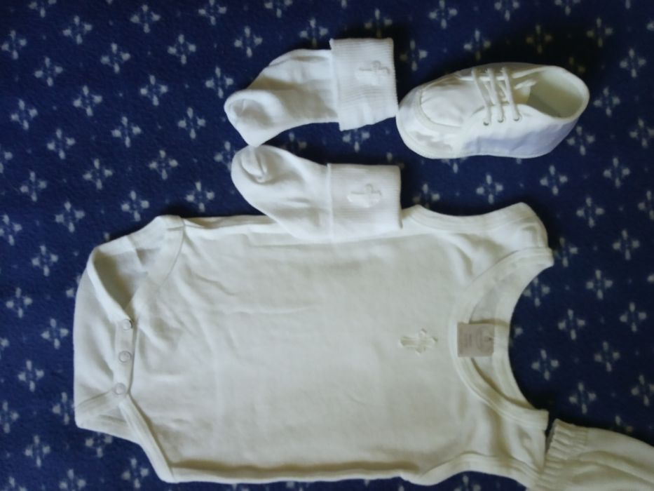 Do chrztu białe ubranko, komplet