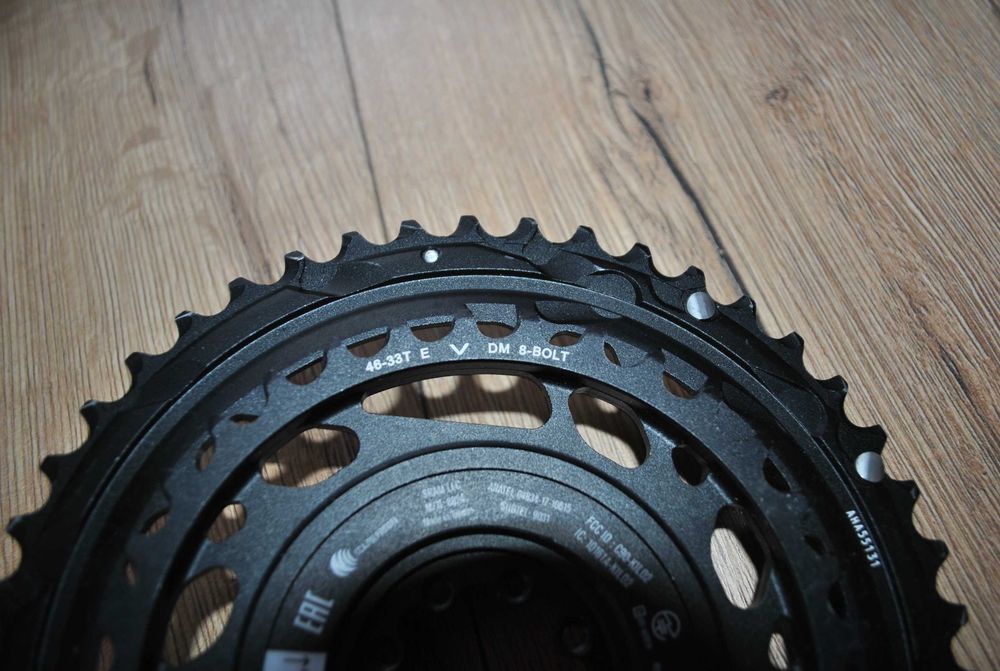 Idealna zębatka z pomiarem mocy Sram Red Axs Quarg 46/33T Gravel