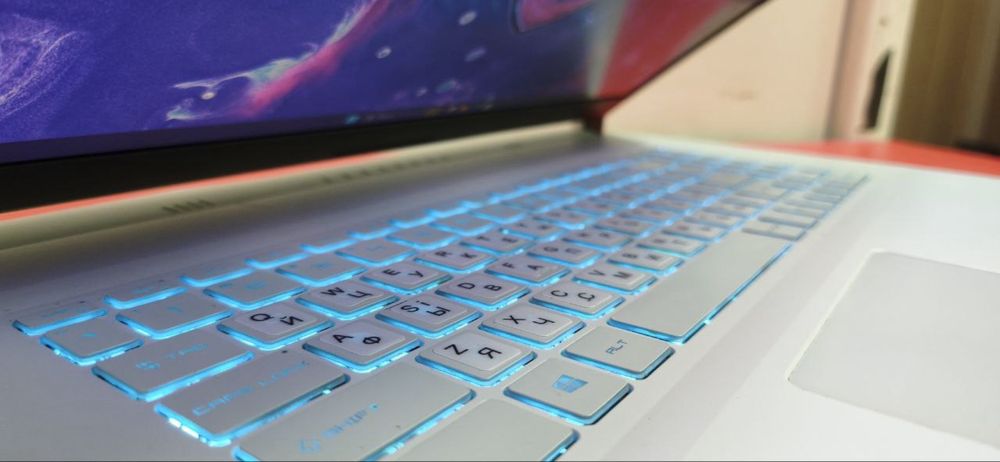 Ігровий ноутбук MSI Sword 17  i 7 / RTX3050