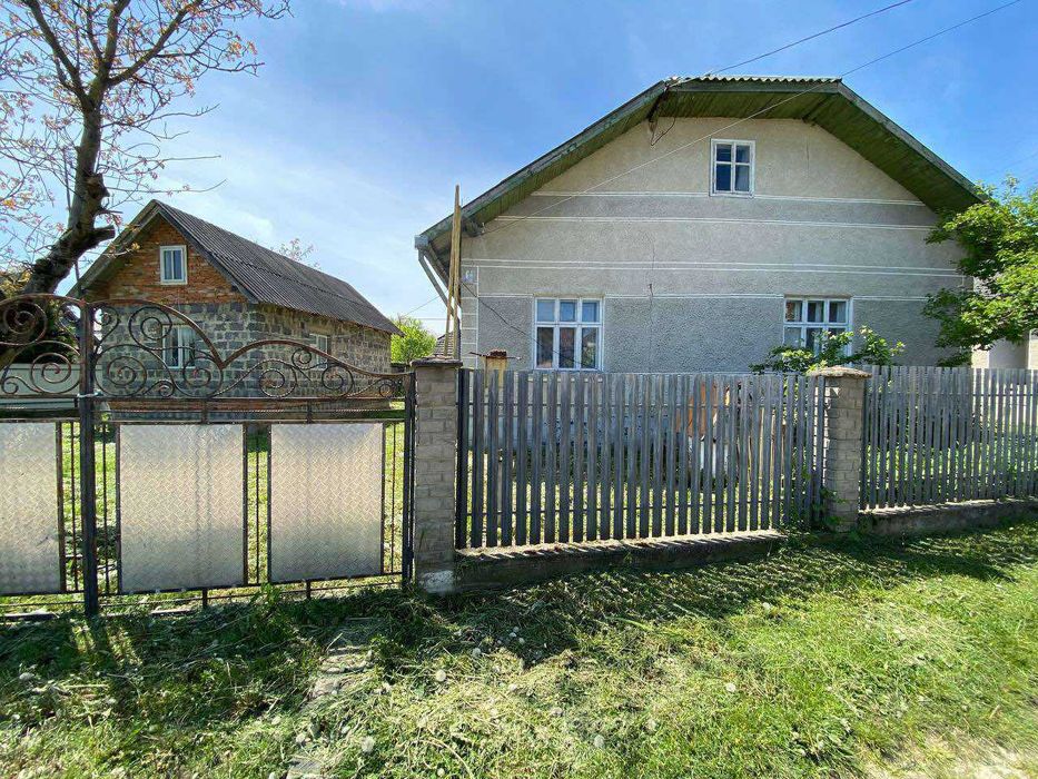 Продається будинок в с.Мединя Івано-Франківського району