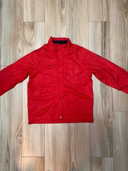 Męska czerwona kurtka przeciwdeszczowa Vaude