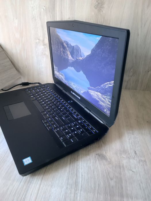 Игровой ноутбук Alienware 17.3" i7 16GB SSD 256GB + HDD 1TB GTX Nvidia FHD Подсветки