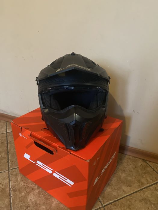 Kask motocyklowy LS2