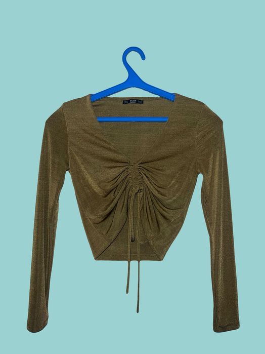 Кофтинка кольору хакі