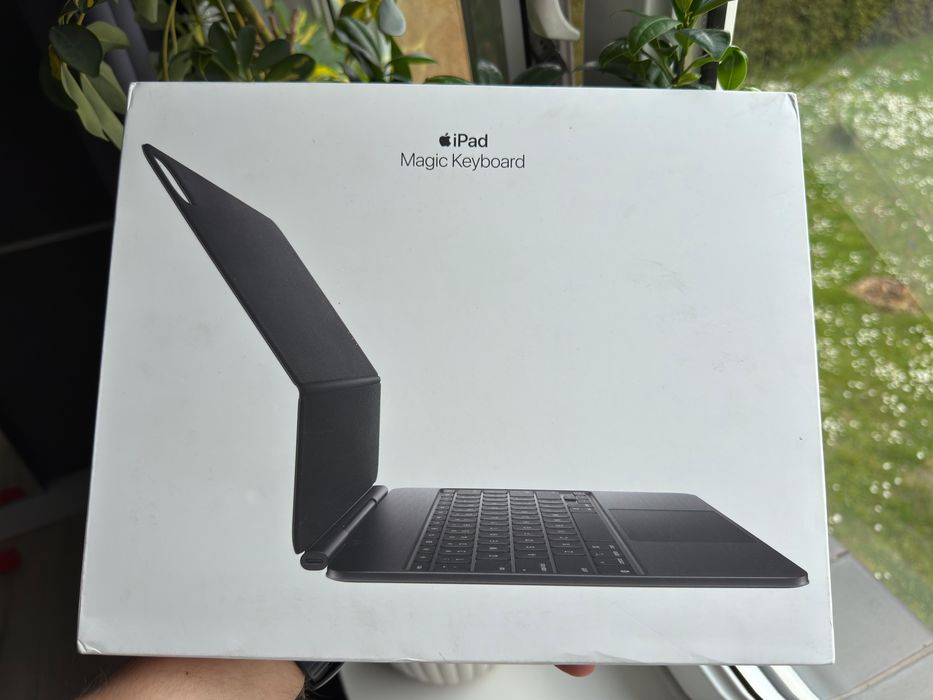 Apple Magic Keyboard do iPada Pro 13"  A2974  AZERTY czarna TOMI-TECH
